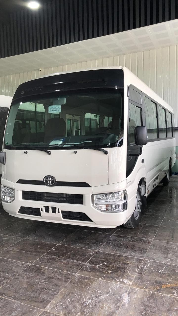 حافلات صغيرة 21 مقعدًا - image 1